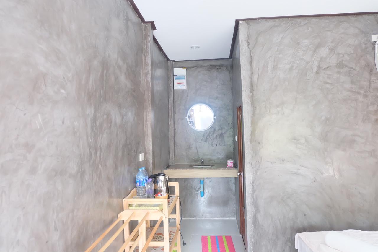 Monkey Bungalow Ko Lanta Buitenkant foto